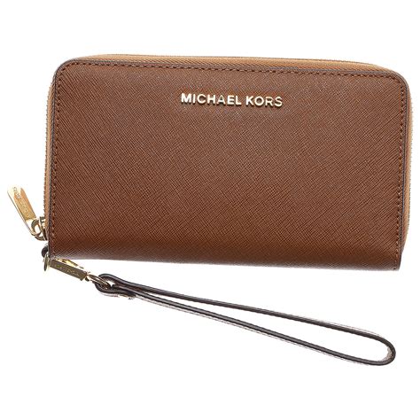 michael kors ladies wallet winnipeg|Designer Wallets On Sale .